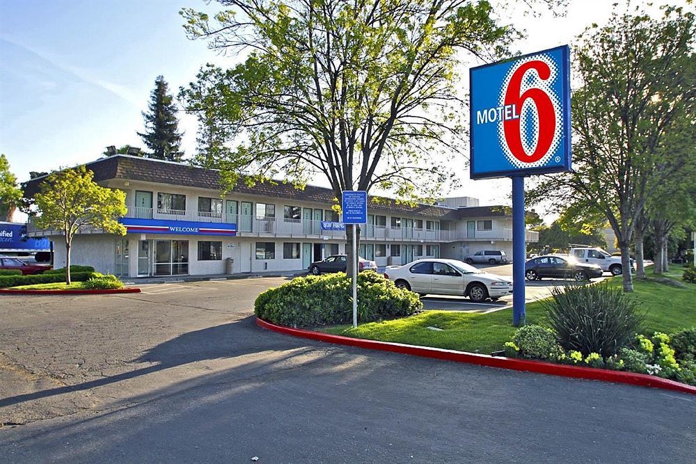 Motel 6-Porterville, Ca Buitenkant foto