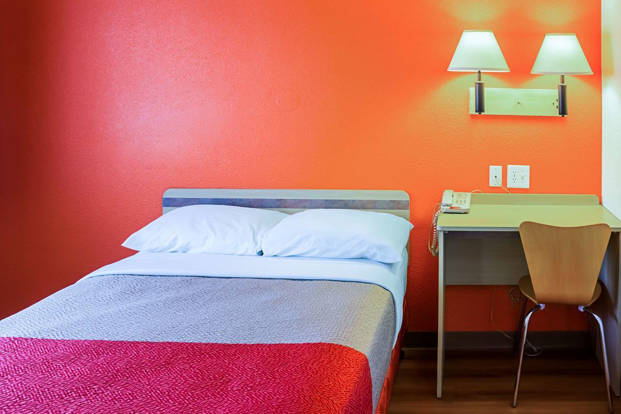 Motel 6-Porterville, Ca Buitenkant foto