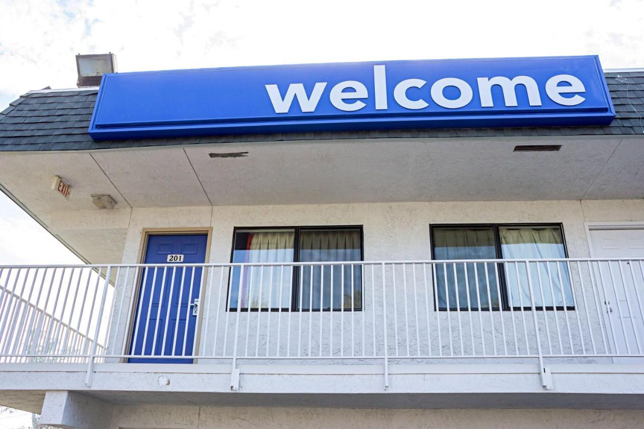Motel 6-Porterville, Ca Buitenkant foto